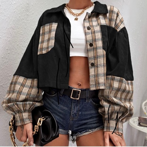 SHEIN Jackets & Blazers - SHEIN cropped lightwear plaid jacket